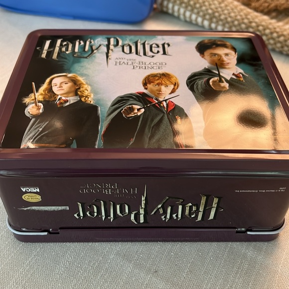 Harry Potter and the Half Blood Prince Metal Lunchbox with packaged thermos  NEW - Picture 7 of 12